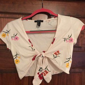 Light pink floral tie-front Forever 21 crop top, size S